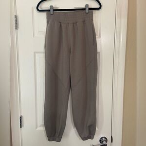 Abercrombie YPB neoKnit joggers.
